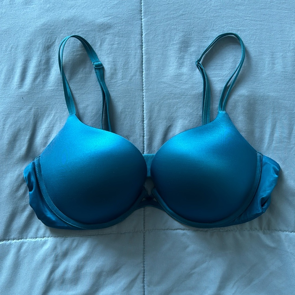 Victoria’s Secret Women’s Bra 38C Solid Blue 💙